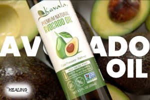 smoke-point-avocado-oil-in-a-hot-pan